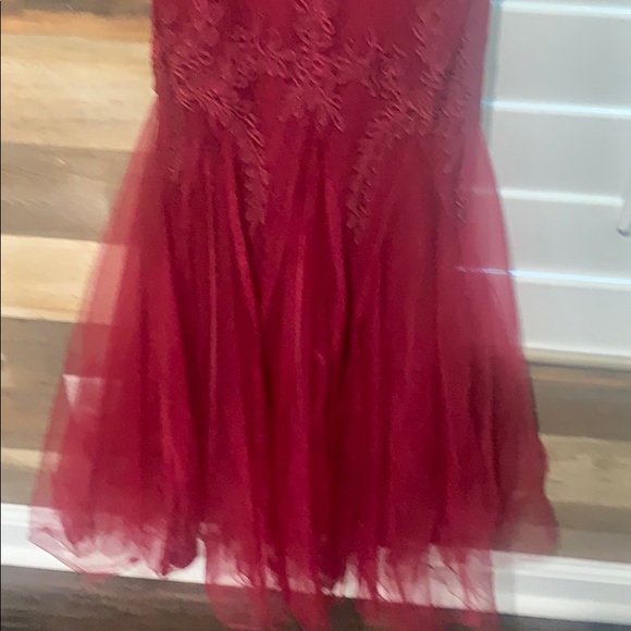 Formal dress - Picture 3 of 3